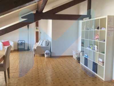 Appartement de 4,5 pièces au 5eme étage situé à Genève 1205 image 1