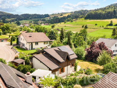 Grosszügiges Einfamilienhaus mit Garten und vielseitigen Möglichkeiten image 12