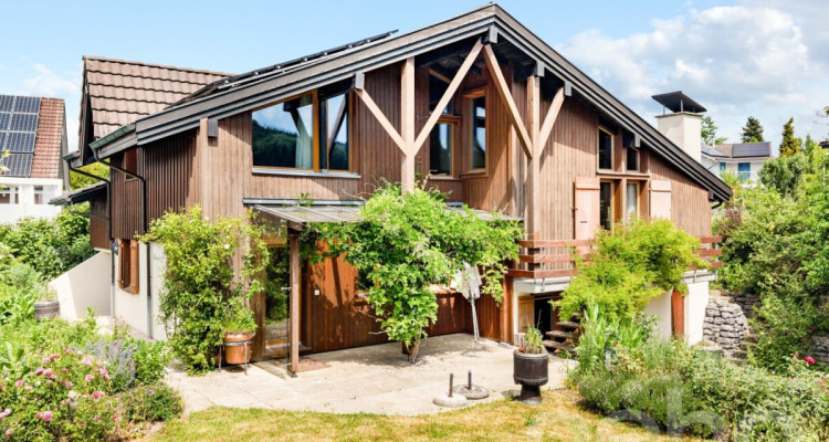 Grosszügiges Einfamilienhaus mit Garten und vielseitigen Möglichkeiten image 2