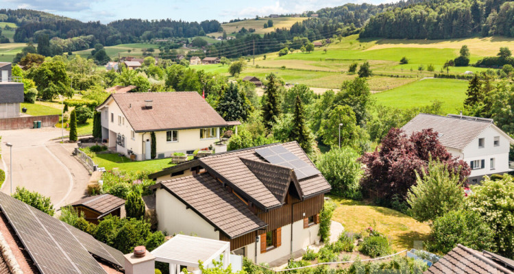 Grosszügiges Einfamilienhaus mit Garten und vielseitigen Möglichkeiten image 12