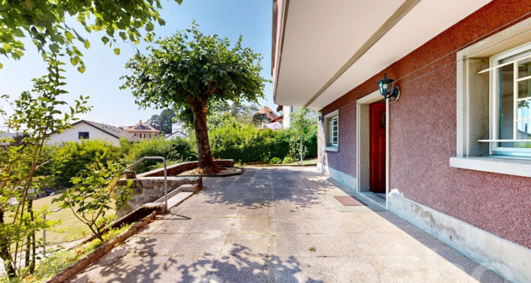 Vevey | Villa Art Déco avec jardin et vue Alpes image 10