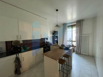 Appartement de 3 pièces au 3ème étage situé à Genève 1205 image 4