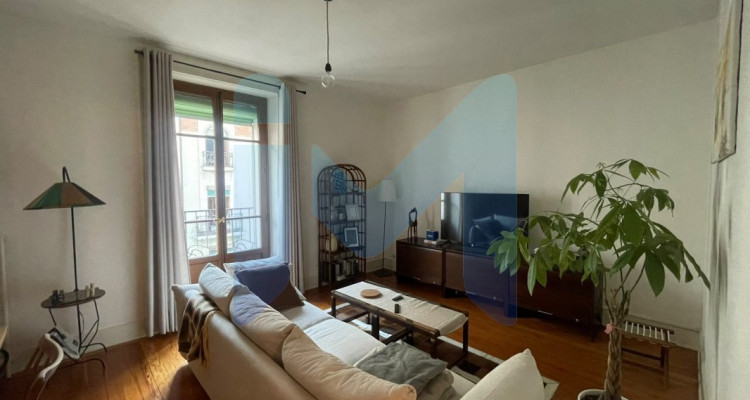 Appartement de 3 pièces au 3ème étage situé à Genève 1205 image 1