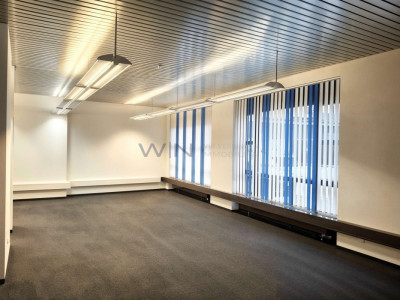 Exklusiv ausgestattetes Büro - an Vorzugslage image 2