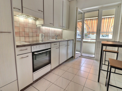 Appartement meublé 2.5 pièces avec balcon et vue imprenable  image 7