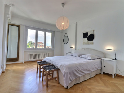 Appartement meublé 2.5 pièces avec balcon et vue imprenable  image 10