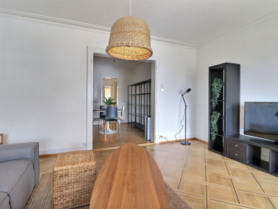 Appartement meublé 2.5 pièces avec balcon et vue imprenable  image 4