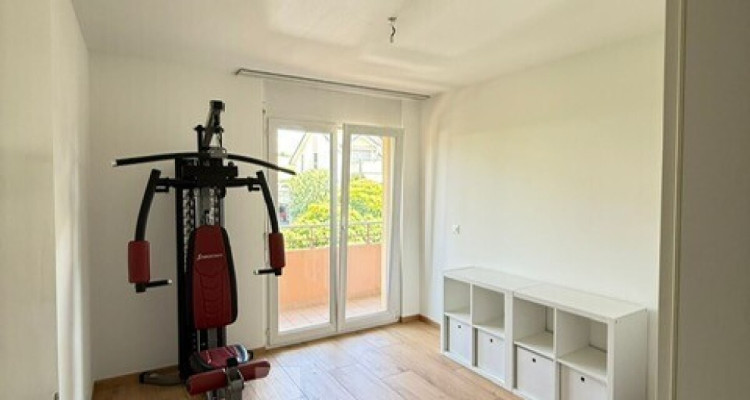 Appartement spacieux, lumineux et vue apprenable sur le lac ! image 7
