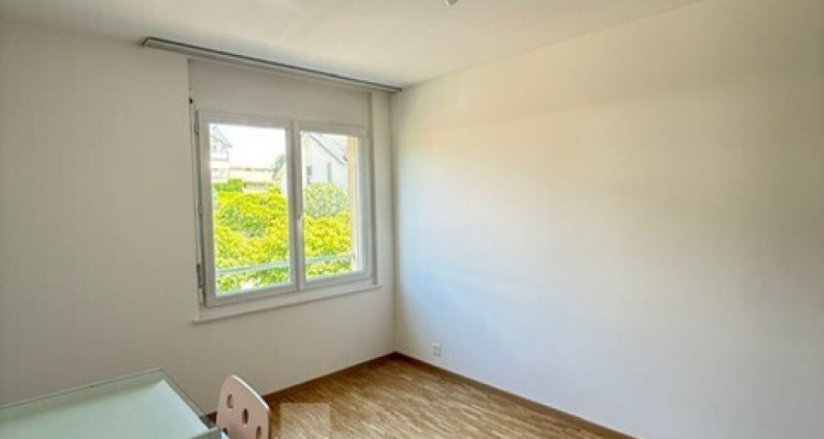 Appartement spacieux, lumineux et vue apprenable sur le lac ! image 9