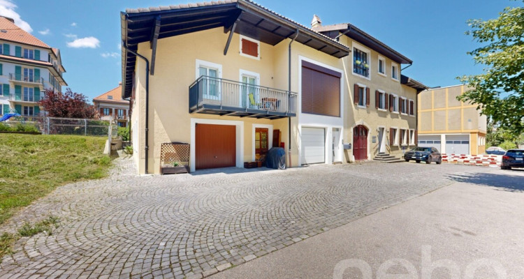 Splendide duplex de 6,5 pces (217 m²) ? Idéal pour les familles image 1