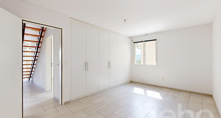 4.5 Zimmer-Maisonettewohnung in Brittnau image 9