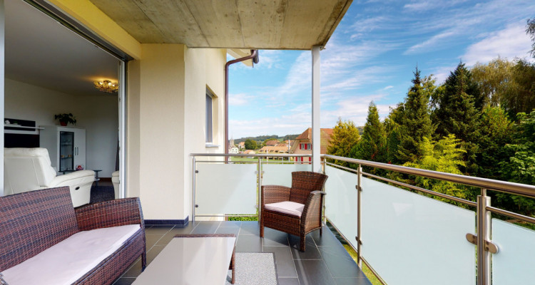 Bel appartement avec grand balcon avec vue dégagée! image 9