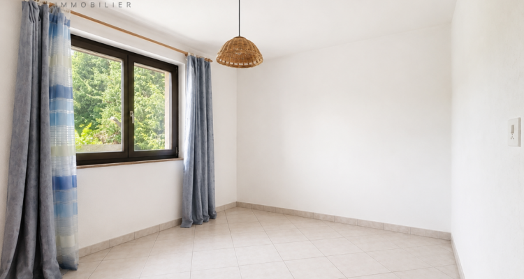 Villa individuelle avec piscine sur magnifique parcelle arborisée image 10