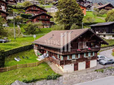 Authentique chalet de deux appartements image 1