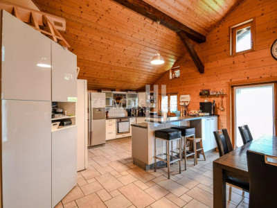 Authentique chalet de deux appartements image 5