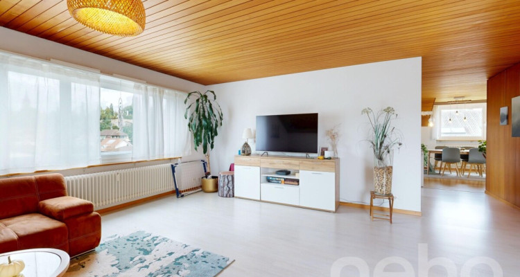 Preiswerte Dachwohnung mit Weitsicht an ruhiger Lage image 1