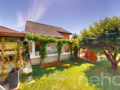Superbe maison familiale avec piscine et cuisine dété au calme image 4