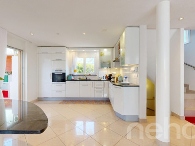 Superbe maison familiale avec piscine et cuisine dété au calme image 7