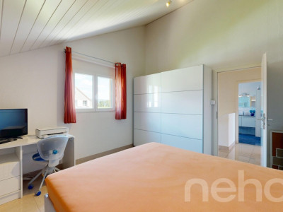 Superbe maison familiale avec piscine et cuisine dété au calme image 10
