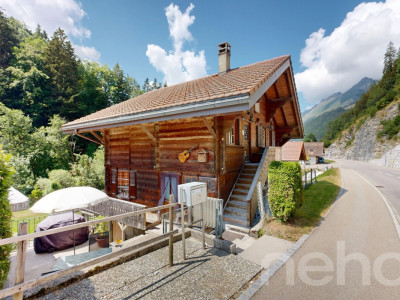 Un chalet plein de charme dans un écrin de verdure image 1