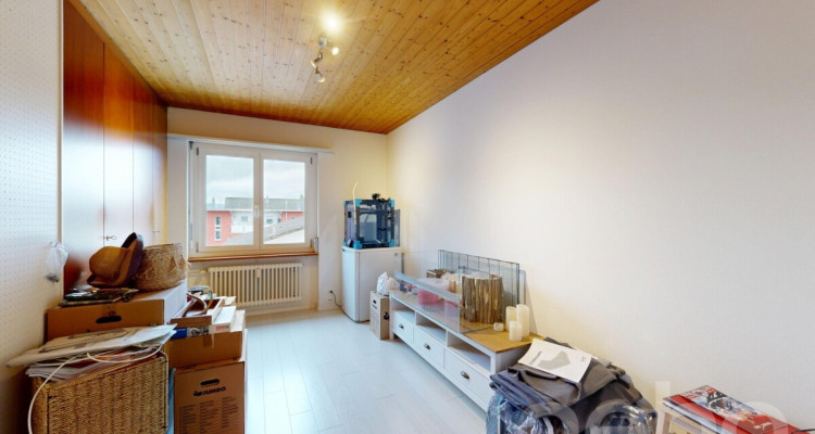 Preiswerte Dachwohnung mit 131 m² nahe Emme und Zentrum image 9