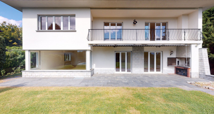 Grande villa individuelle avec piscine à Ecublens image 2