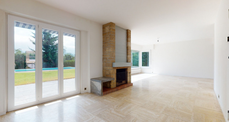 Grande villa individuelle avec piscine à Ecublens image 5