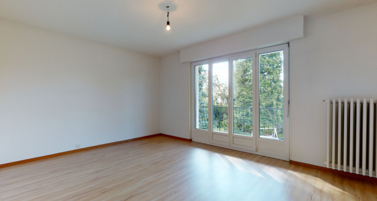 Grande villa individuelle avec piscine à Ecublens image 10