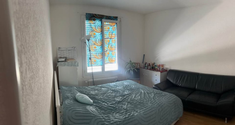 appartement 2.5 pièces / 4 minutes du métro Ours (m2) image 1