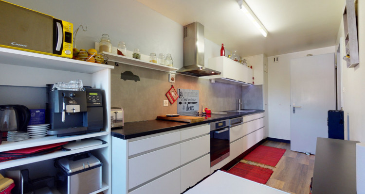 Appartement de 3,5 pce avec garage-box à La Chaux-de-Fonds! image 2