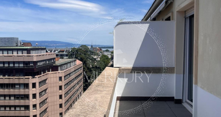 Magnifique 2,5 pièces lumineux avec grand balcon panoramique à Champel image 3