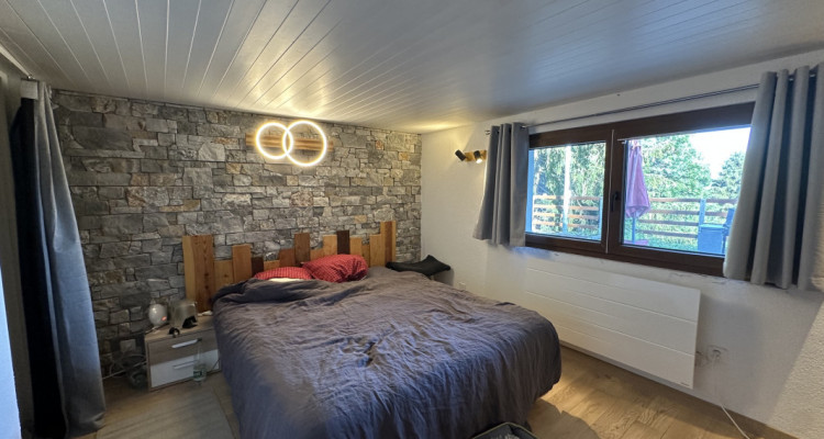 LOasis à deux pas du village, chalet rénové 4,5 pièces   image 5