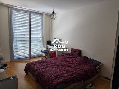 Appartement de 5 pièces au 2ème étage situé à Grand-Saconnex 1218 image 4