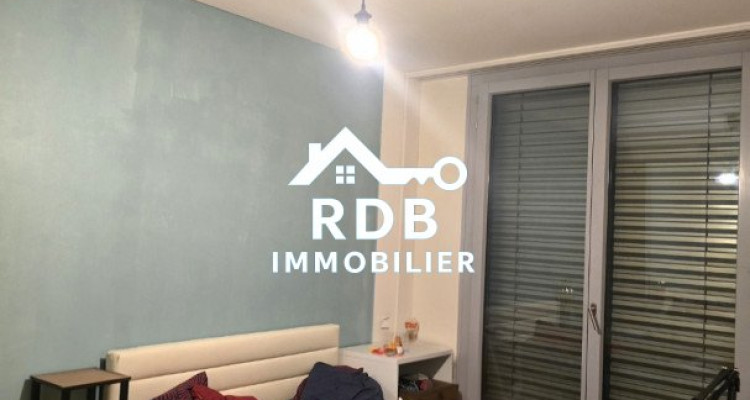 Appartement de 5 pièces au 2ème étage situé à Grand-Saconnex 1218 image 3