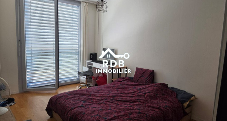 Appartement de 5 pièces au 2ème étage situé à Grand-Saconnex 1218 image 4