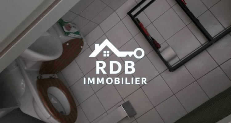 Appartement de 5 pièces au 2ème étage situé à Grand-Saconnex 1218 image 6