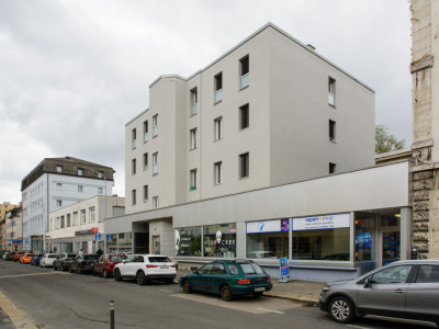Immeuble mixte avec un rendement de 6,13 % au centre de La Chaux-de-Fonds image 2