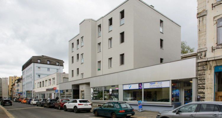 Immeuble mixte avec un rendement de 6,13 % au centre de La Chaux-de-Fonds image 2