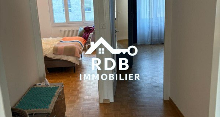 Appartement de 4 pièces au 2ème étage situé à Genève 1202 image 3