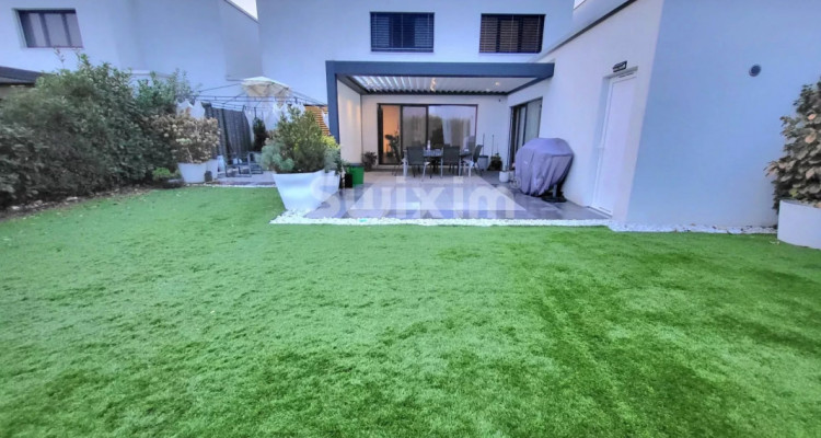 Superbe villa contemporaine de 5.5 pièces image 1