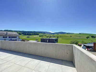 Villa neuve avec unité indépendante et vue dégagée sur les Préalpes — Senèdes image 4