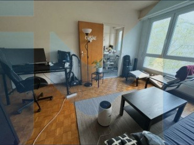 Appartement meublé de 1,5 pièces au 4ème étage situé à Genève 1203 image 2
