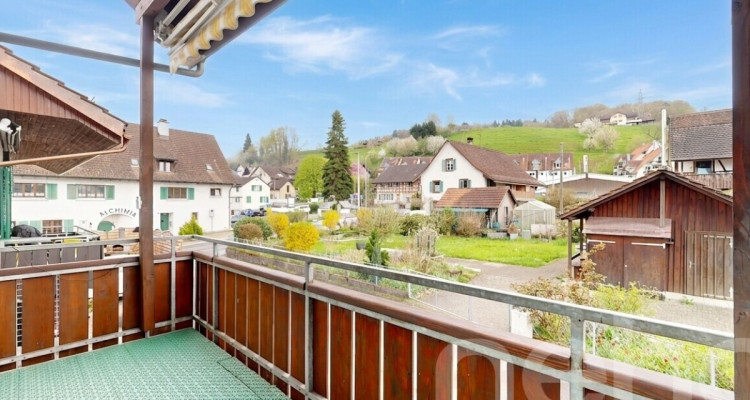 Gepflegtes 2-Familienhaus mit 835 m² Baulandparzelle image 11