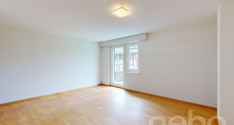 Gepflegtes 2-Familienhaus mit 835 m² Baulandparzelle image 7
