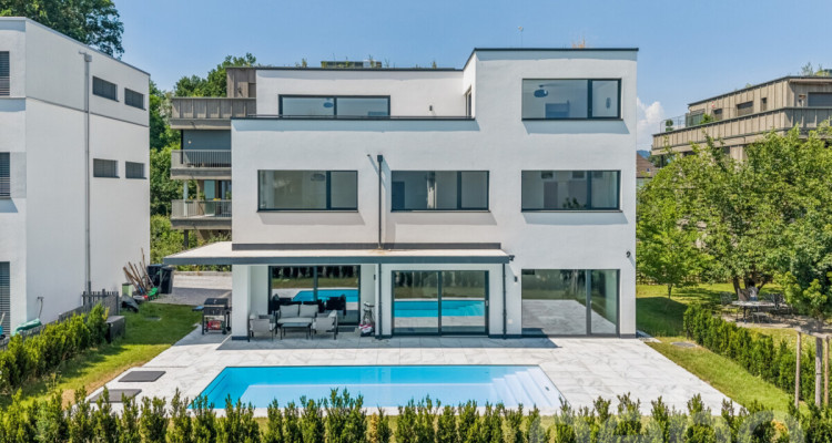 Luxuriöses 7.5  Zimmerhaus mit Aussenpool - Exklusives Wohnen in Suhr image 1