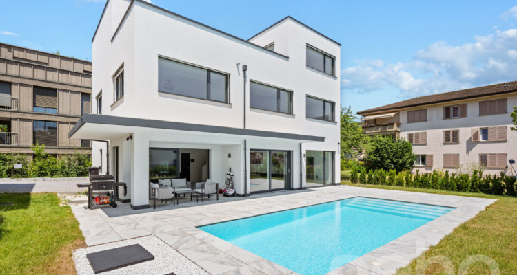 Luxuriöses 7.5  Zimmerhaus mit Aussenpool - Exklusives Wohnen in Suhr image 11