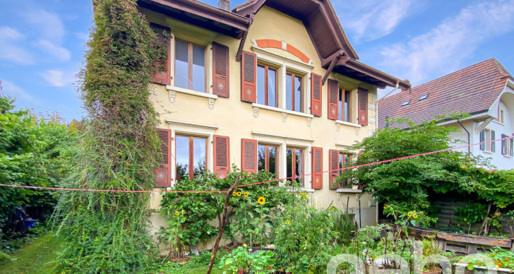 Grosszügiges 10-Zimmer EFH in Safern mit Garten! image 2