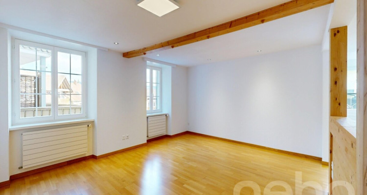 Charmante und grosszügige 3.5-Zimmer Wohnung mit privatem Garten! image 2