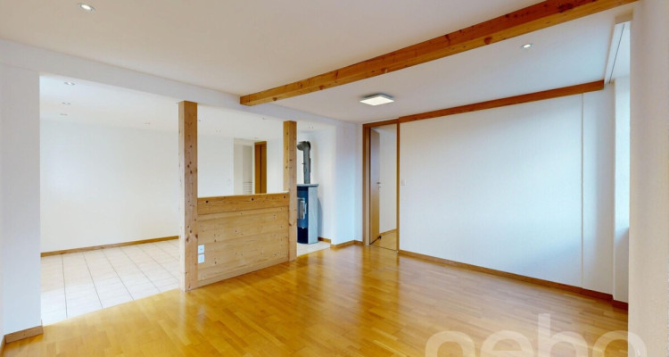 Charmante und grosszügige 3.5-Zimmer Wohnung mit privatem Garten! image 8