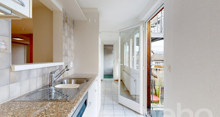 Charmante und grosszügige 3.5-Zimmer Wohnung mit privatem Garten! image 9